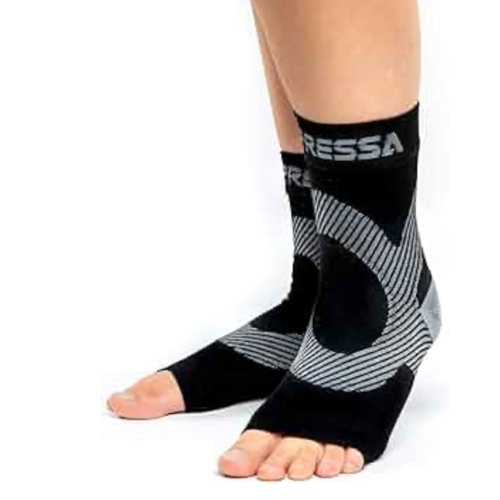 NIP Two Pair Compressa compression socks
